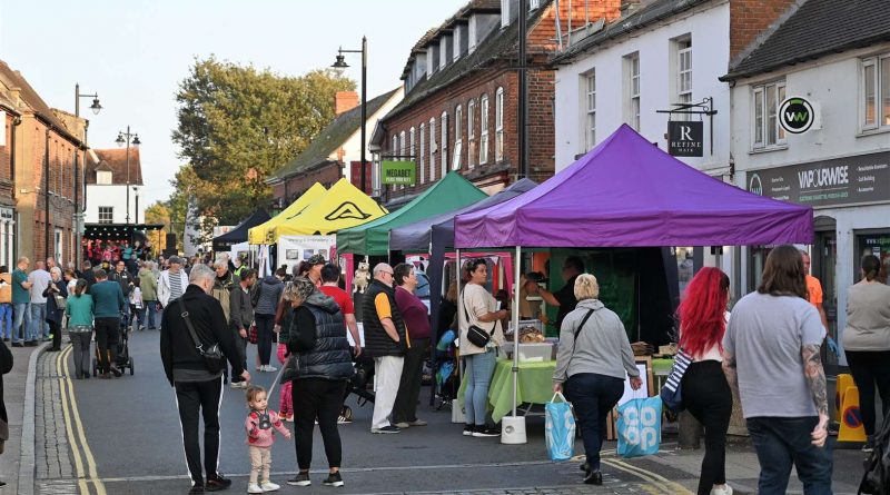 Stallholder Applications Now Open for 2024 - Thatcham Town Council