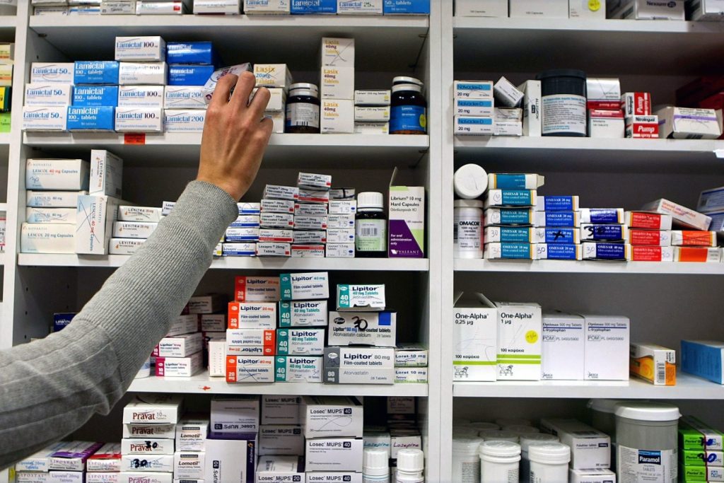 Pharmacies hanging on by fingernails over financial pressures leaders warn