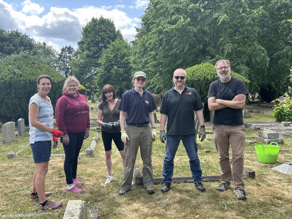 AWE Science team tend to Thatcham’s London Road Cemetery