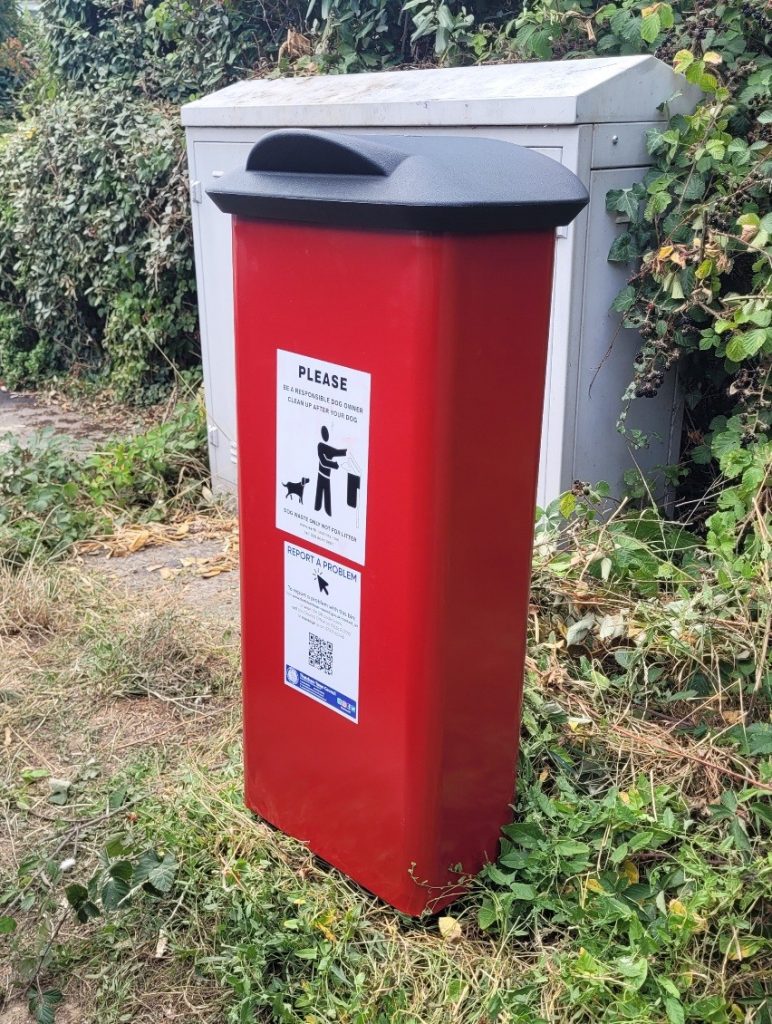 New Dog Waste Bin on Lawrences Lane