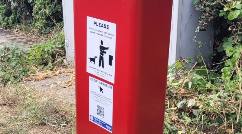 New Dog Waste Bin on Lawrences Lane