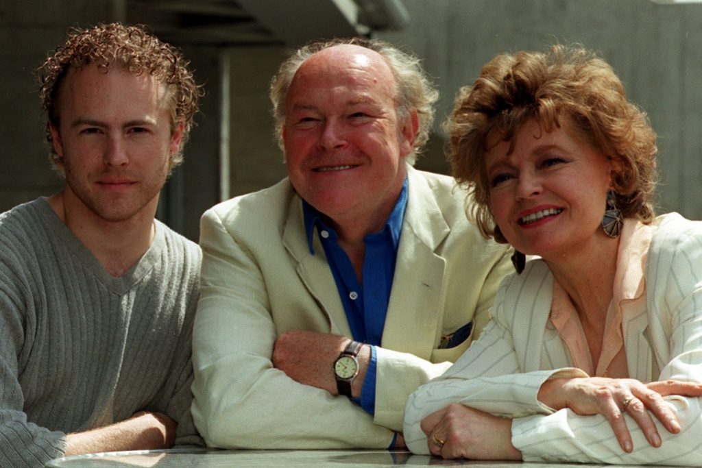 Prunella Scales Son Sad She Wont See Him Star In Shakespeares Twelfth Night