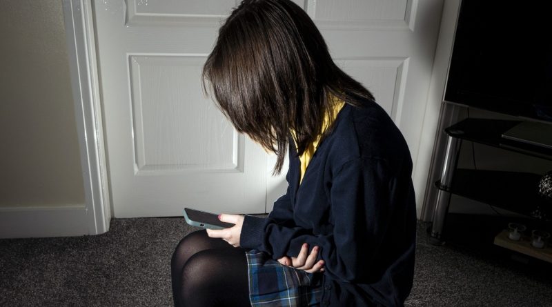 Quarter Of Children Consuming News Online Fooled By Fake Stories Research