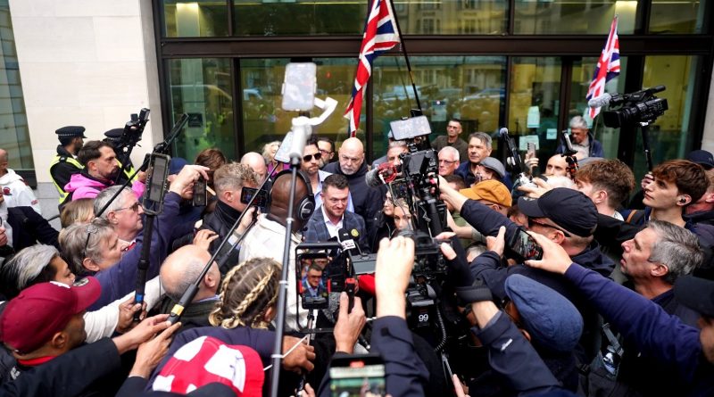 Tommy Robinson Discriminated Against At Channel Tunnel By Police Court Told
