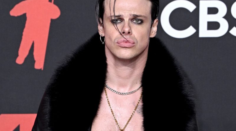 Aerosmith Score First UK No1 Album With Yungblud