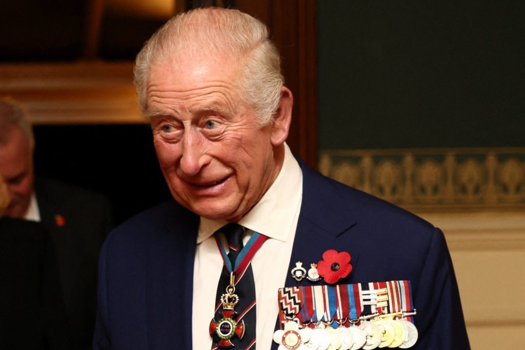 King Set To Lead Remembrance Sunday Service At Cenotaph