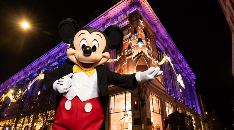 Selfridges And Disney Collaborate For Stores Christmas Window Displays