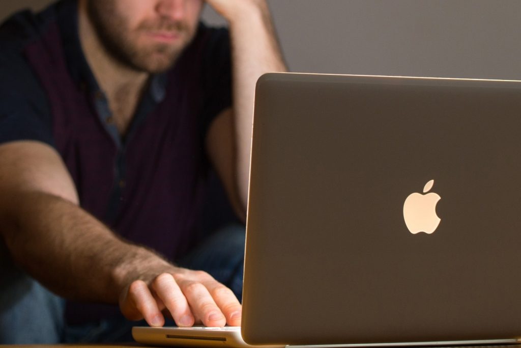 Young Drivers Buying Fake Policies Losing 2000 On Average Says Insurer