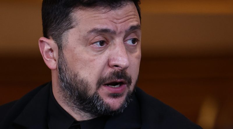 Zelenskys Chief Of Staff Resigns As Ukraine Corruption Investigation Widens