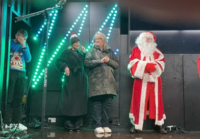 Washout!  Christmas Lights switch-on marred by wet & windy weather
