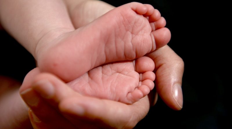 Changes In NHS Maternity Care Too Slow Head Of National Review Finds