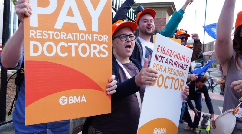 Doctors Strike To Go Ahead After Medics Reject Government Offer