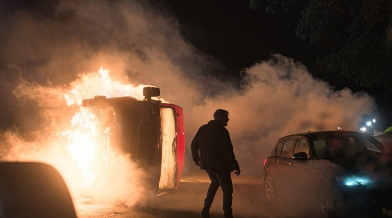 First Look At Coronation Street And Emmerdale Crossover Shows Explosive Crash