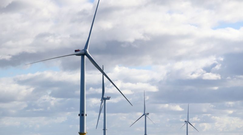 Mininster Hails Hugely Important Moment As UK Marks 25 Years Of Offshore Wind