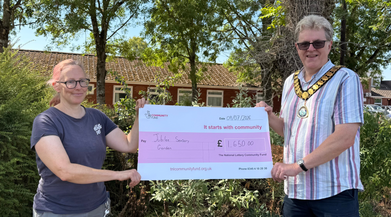 Jubilee Sensory Garden celebrates £1,650 of National Lottery Funding